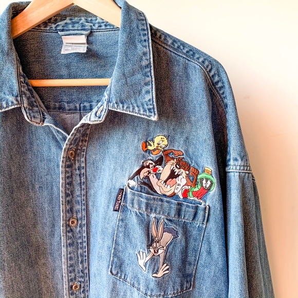 Warner Bros Looney Tunes Vintage Denim Button Down - Picture 1 of 4